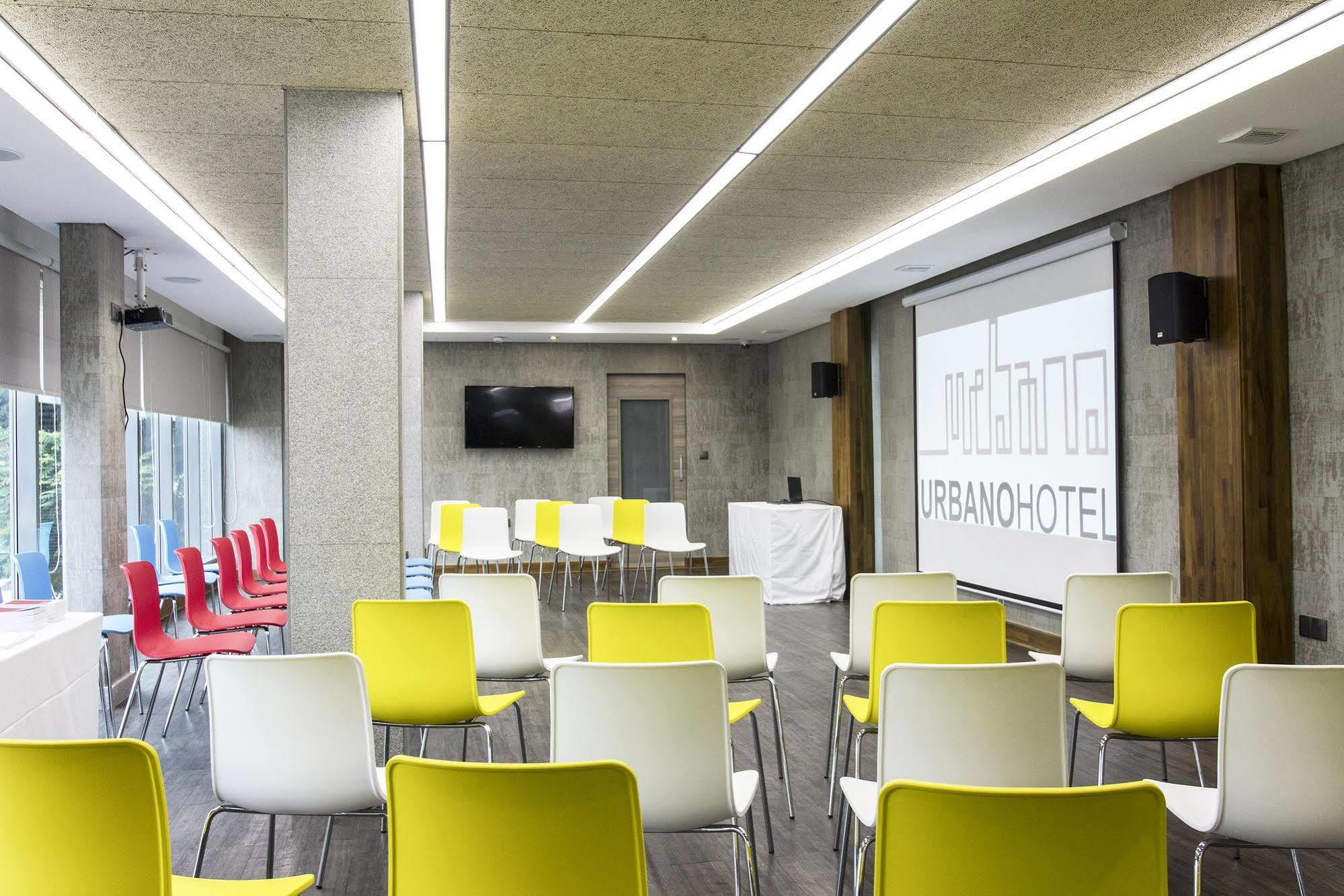 Urbano Hotel By Roots Wiaboman Ngoại thất bức ảnh